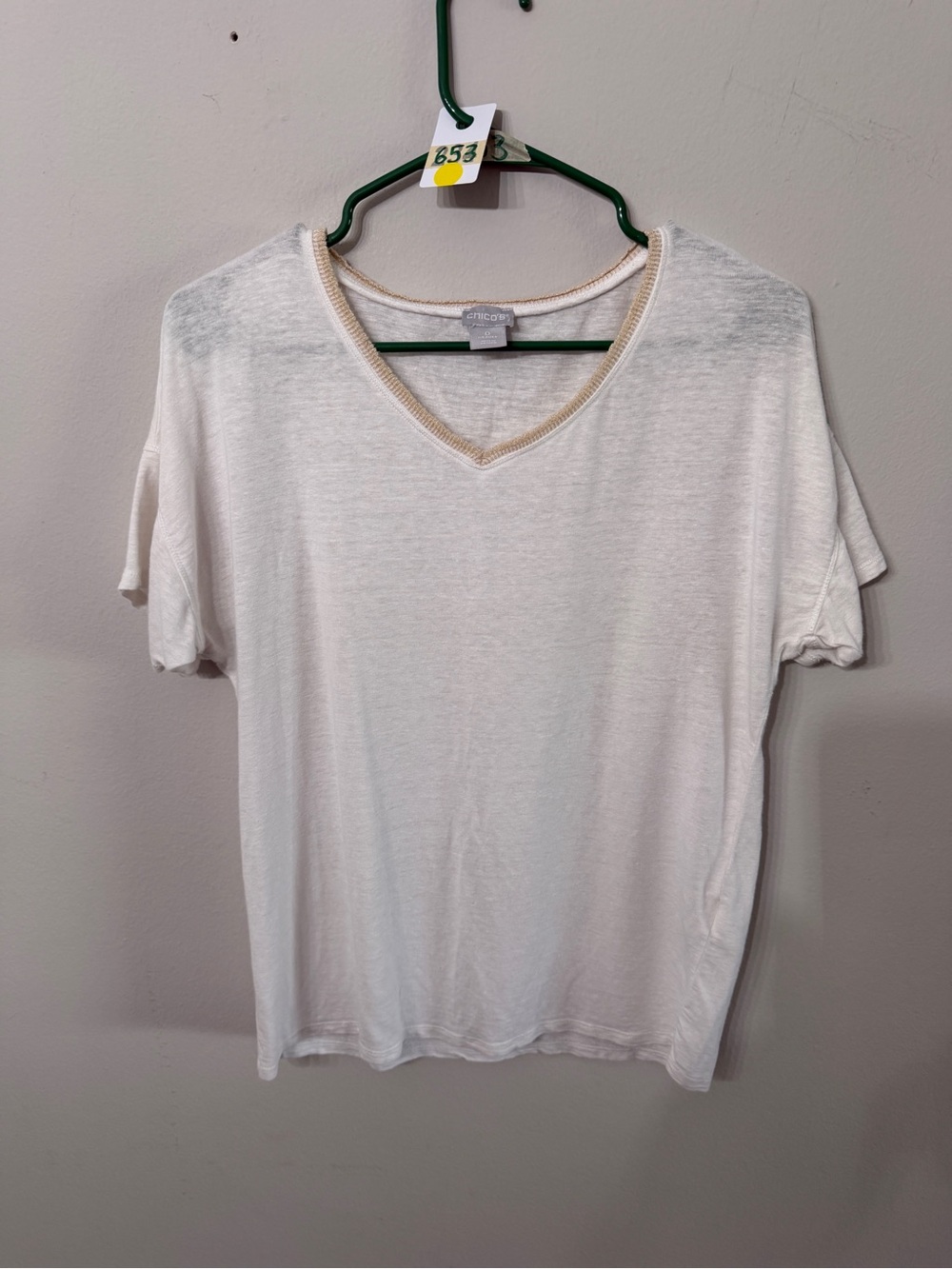 Chico's Short Sleeve V-Neck Tee in Cream with Contrast Trim Size 0